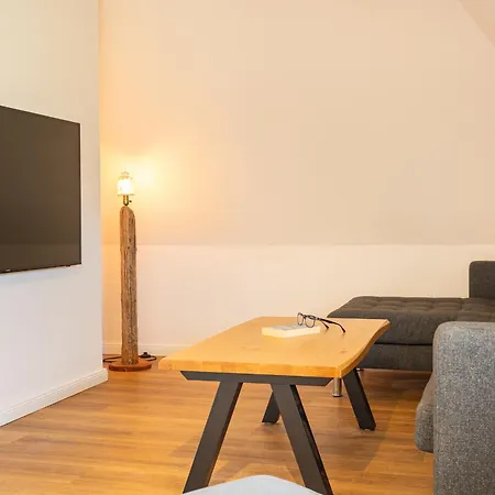 Iris Neu - Reetdachhaus Petersen Apartament *