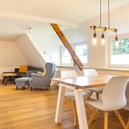 Apartment Iris Neu - Reetdachhaus Petersen