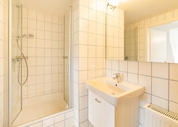 Iris Neu - Reetdachhaus Petersen Appartement