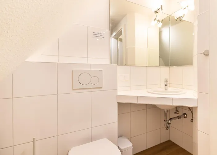 Iris Neu - Reetdachhaus Petersen Appartement *